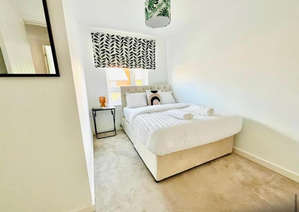 Ashford Retreat - Luxury Home With Double Parking 外观 照片